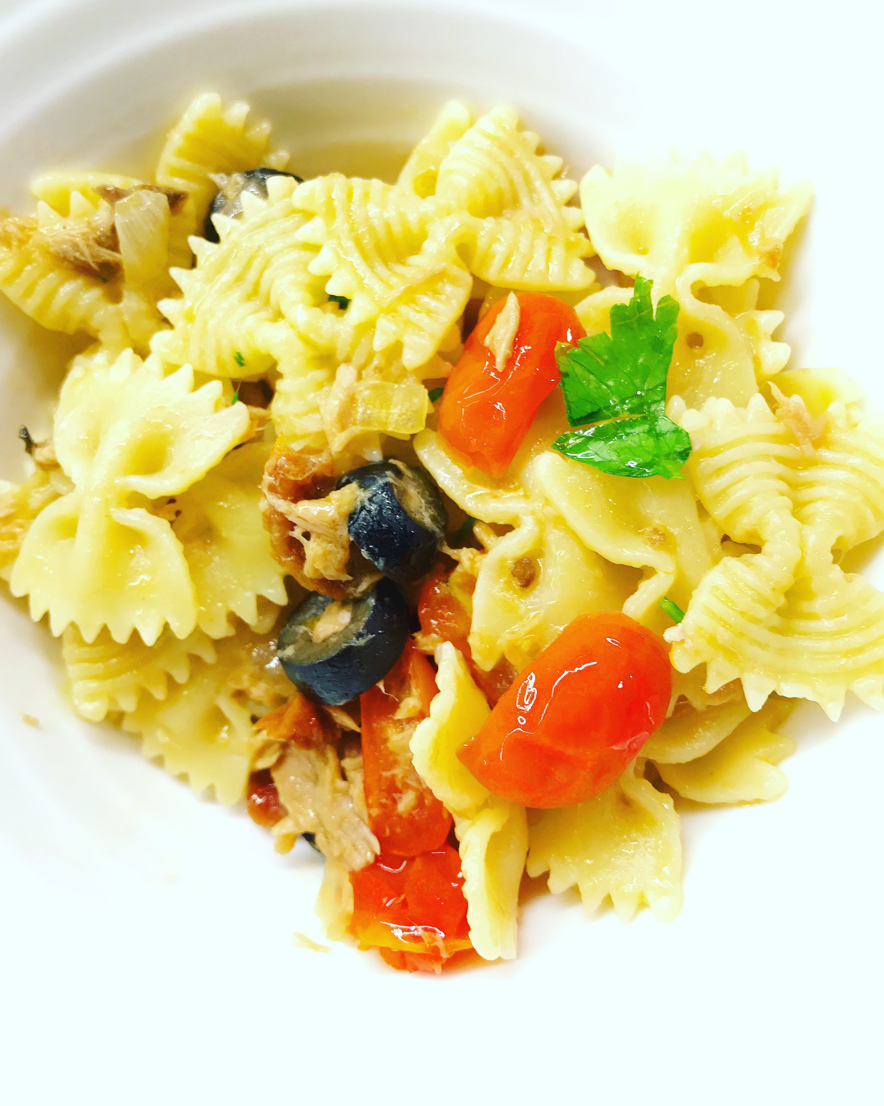 Farfalle with Tuna, Tomatoes and Olives 